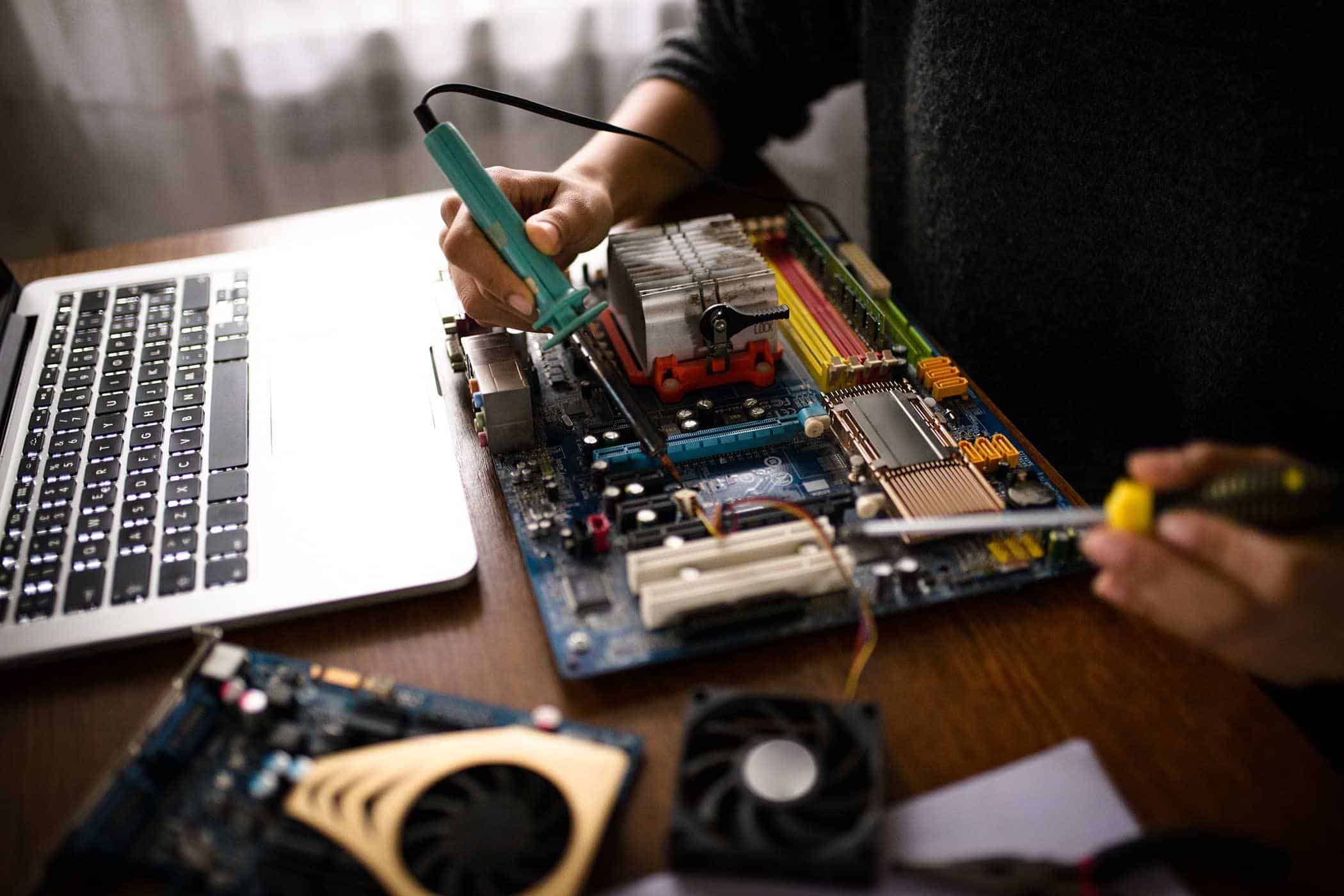 Computer Repair Services in Carterton